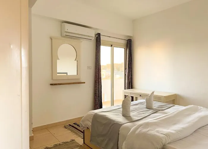 Sea Breeze 4*